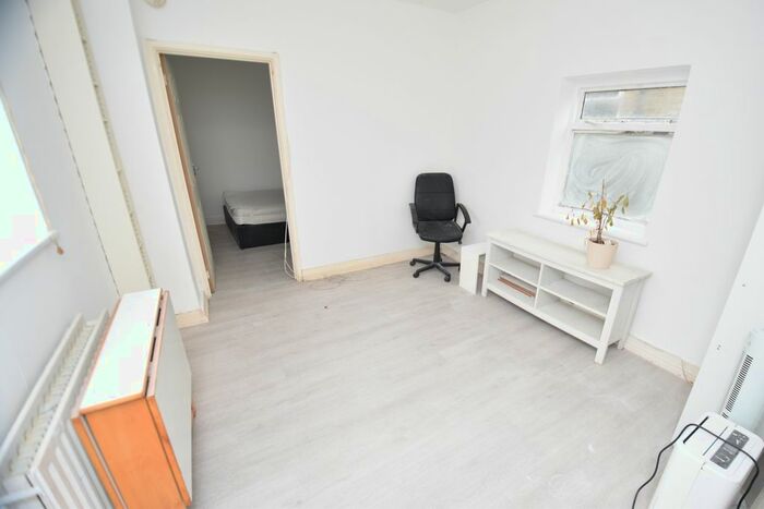 1 Bedroom Flat To Rent In Trundleys Road, London, SE8