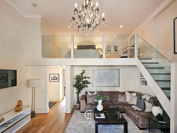 2 Bedroom Flat To Rent In Queen's Gate, South Kensington, London, SW7