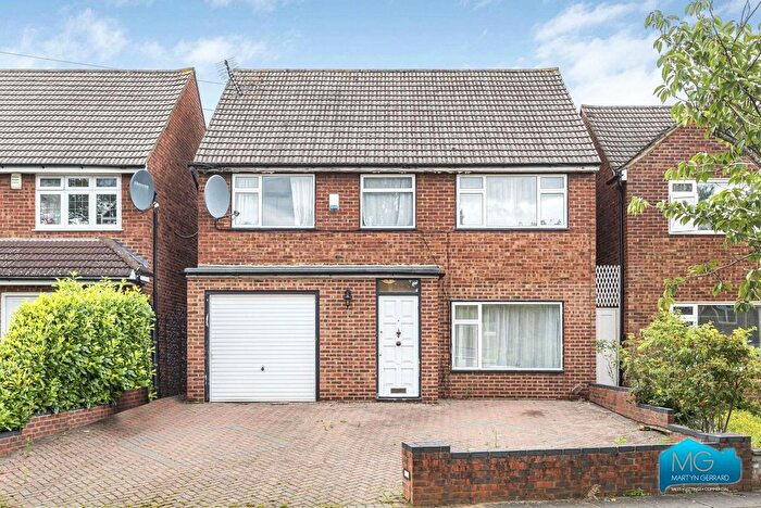 4 Bedroom Detached House For Sale In Sunnydale Gardens, Mill Hill, London, NW7