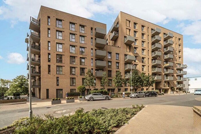 1 Bedroom Flat To Rent In Moorhen Drive, London, NW9