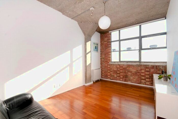 1 Bedroom Flat To Rent In Royle Building, , Wenlock Road, Islington, N1