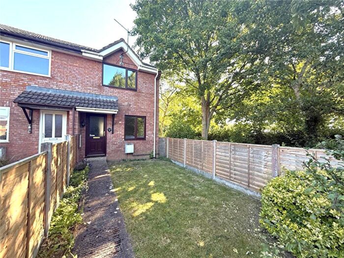 2 Bedroom End Of Terrace House For Sale In Hornbeam Close, Tiverton, EX16