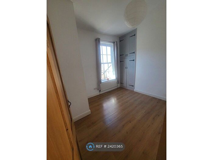 2 Bedroom Bungalow To Rent In Alexandra Road, Weymouth, DT4