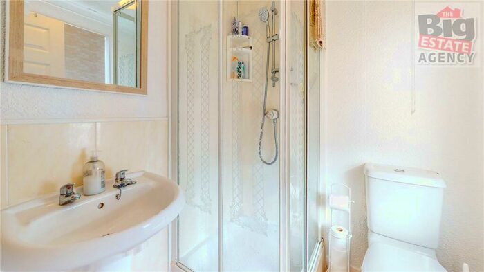 2 Bedroom Retirement Property For Sale In Willowbrook Park, Sandycroft, Deeside, CH5