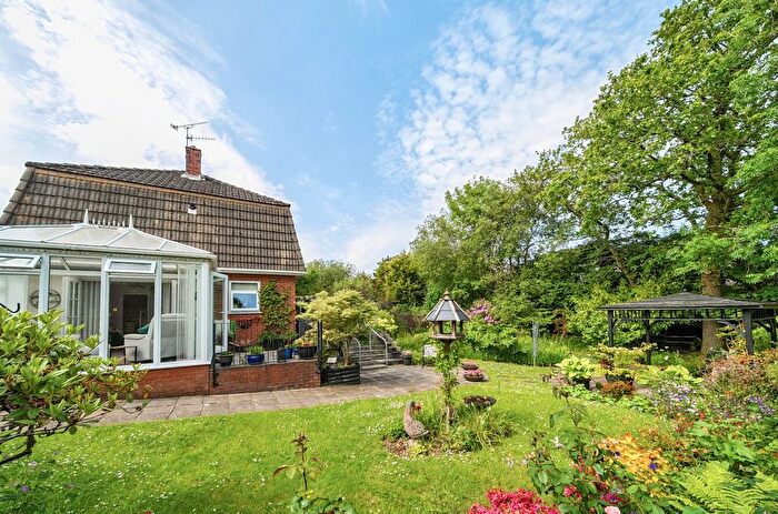 3 Bedroom Semi-Detached House For Sale In Edgemoor Close, Upper Killay, Swansea, SA2