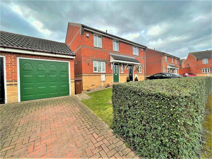 3 Bedroom Semi-Detached House To Rent In Holmes Close, High Halstow, Rochester, ME3