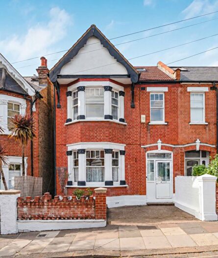 5 Bedroom Semi-Detached House For Sale In Grove Avenue, Hanwell, W7