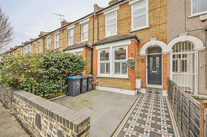 2 Bedroom Terraced House For Sale In Ollerton Road, London, N11