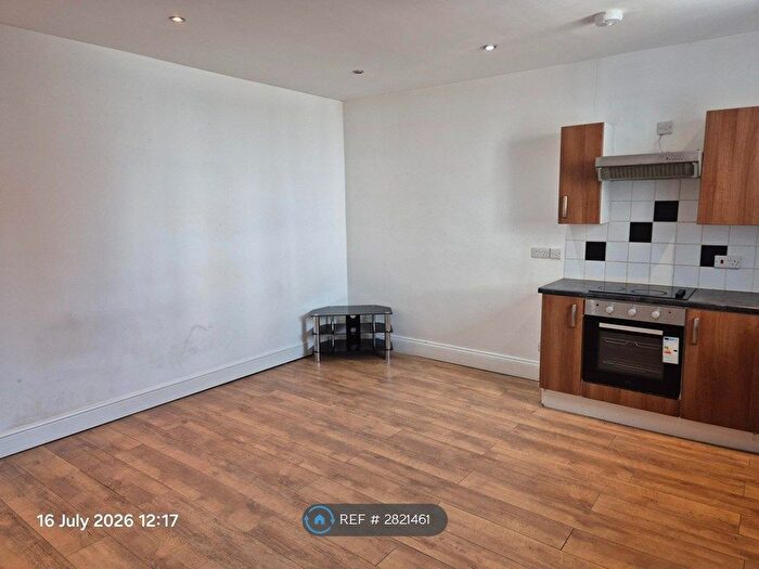 1 Bedroom Flat To Rent In Moorgate St, Blackburn, BB2