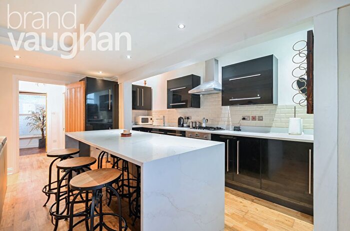 2 Bedroom Flat To Rent In Rock Grove, Brighton, East Sussex, BN2