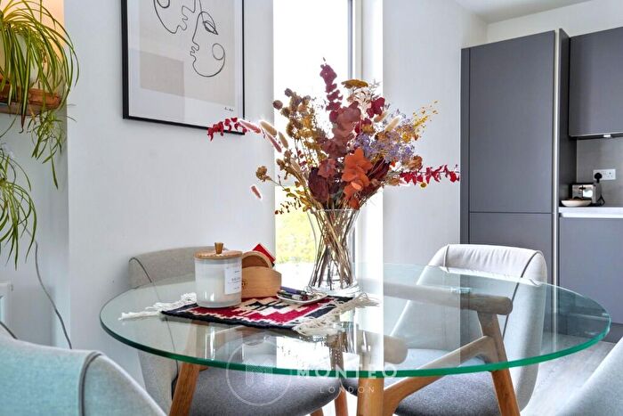 2 Bedroom Apartment To Rent In Chamberlain Court, Ironworks Way, London, E13