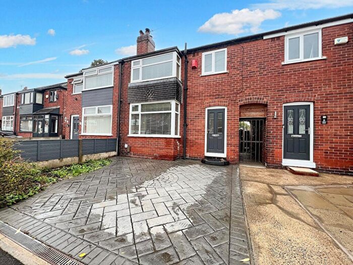 3 Bedroom Terraced House For Sale In Peter Street, Eccles, M30
