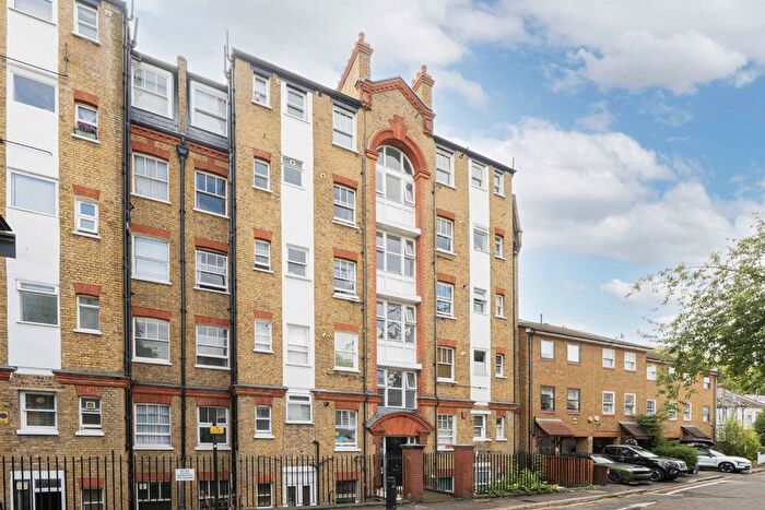 1 Bedroom Flat For Sale In Chiswick Road, Chiswick, W4