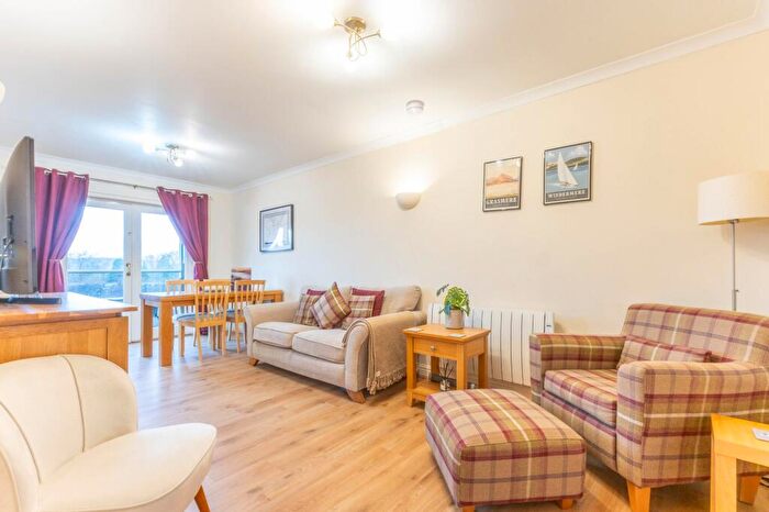 2 Bedroom Flat For Sale In Flat College Gate, Windermere, LA23