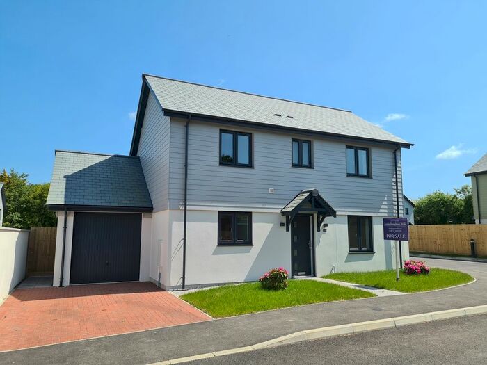 3 Bedroom Detached House For Sale In The Mews, Goonhavern, TR4