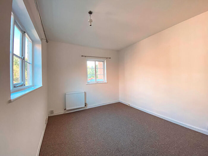 2 Bedroom Cottage For Sale In Beccles Road, Loddon, NR14