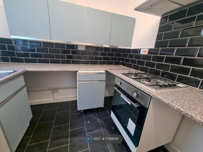 1 Bedroom Flat To Rent In Peel Road, Bootle, L20