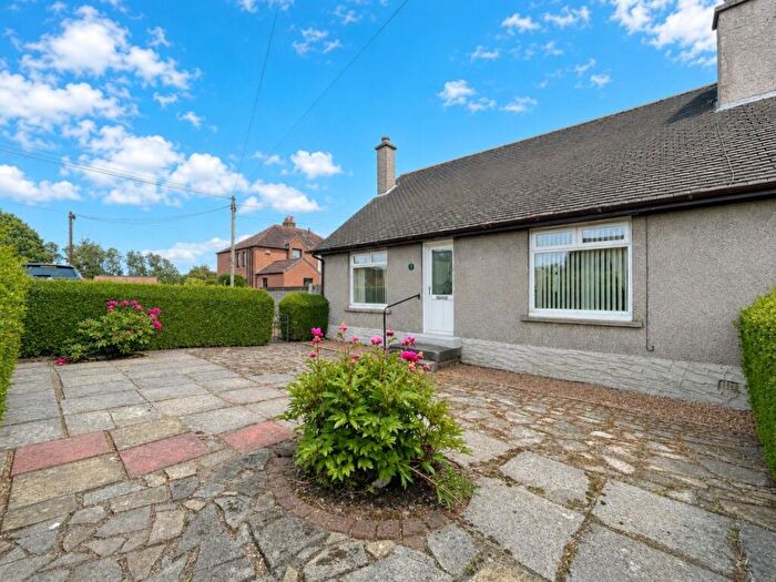 2 Bedroom Semi-Detached Bungalow For Sale In Marshall Place, Milnathort, KY13