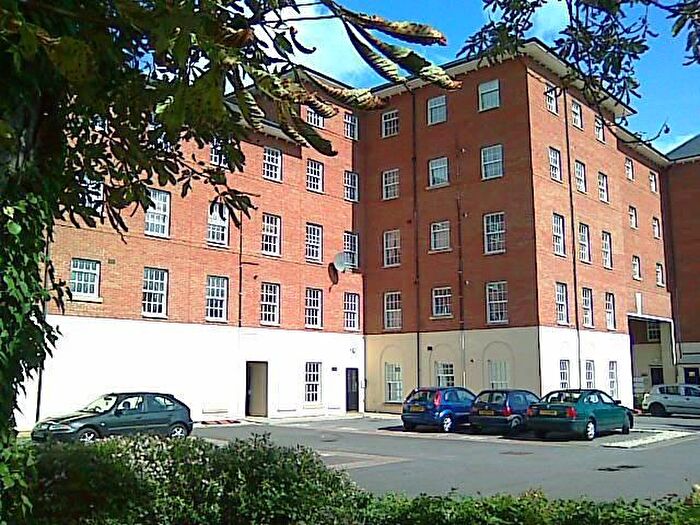 1 Bedroom Flat For Sale In Mayhill Way, Gloucester, GL1