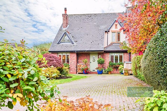 2 Bedroom End Of Terrace House For Sale In Candelan Way, Knutsford, WA16