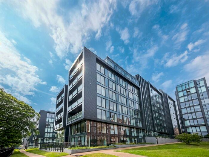 1 Bedroom Flat To Rent In Simpson Loan, Edinburgh, Midlothian, EH3