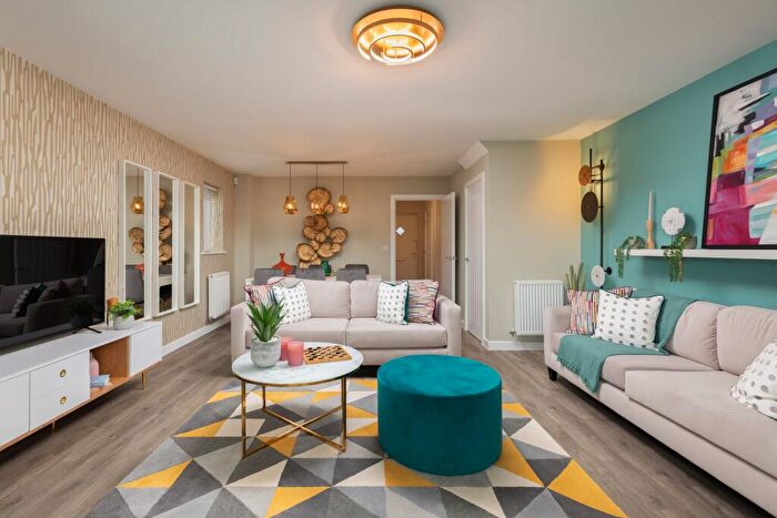 3 Bedroom Semi-Detached House For Sale In Whiteley Road, Ripley, DE5