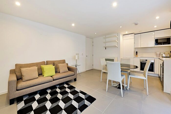 2 Bedroom Flat For Sale In Dance Square, Islington, EC1V