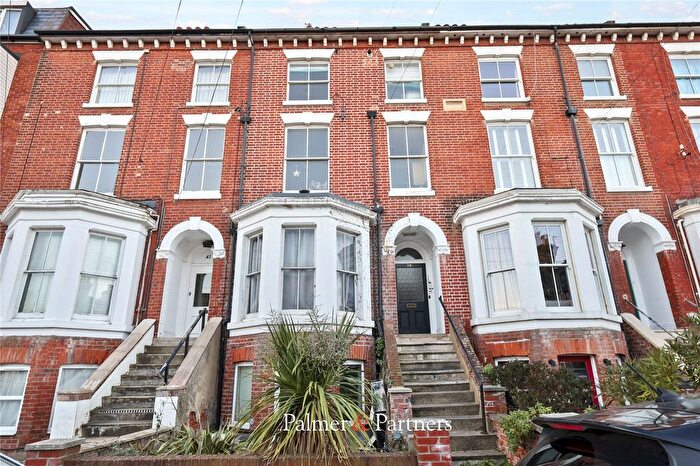 1 Bedroom Flat To Rent In Wellesley Road, Colchester, Essex, CO3