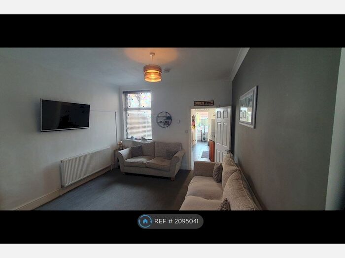 2 Bedroom Terraced House To Rent In Diamond Avenue, Nottinghamshire, NG17