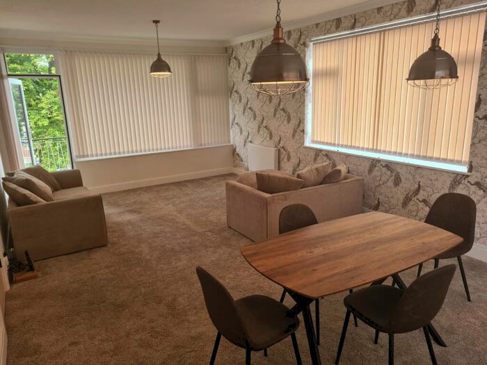 3 Bedroom Flat To Rent In Seymour Gardens, Four Oaks, Sutton Coldfield, B74