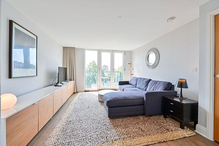 1 Bedroom Flat For Sale In George Mathers, Elephant And Castle, London, SE11