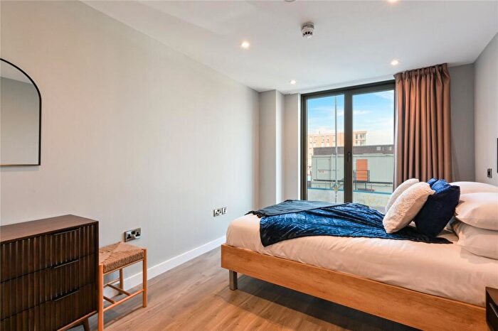 2 Bedroom Apartment To Rent In Spinners Yard, Skinner Ln, LS7