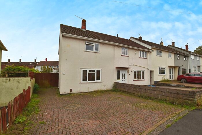 2 Bedroom End Of Terrace House For Sale In Sheepscroft, Bristol, BS13