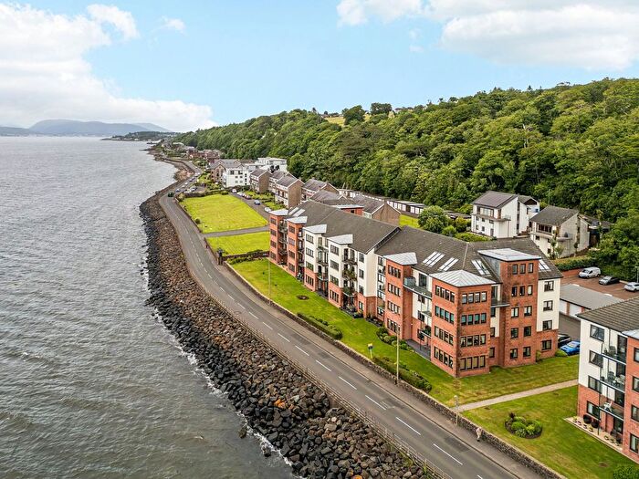 3 Bedroom Flat For Sale In The Shores, Skelmorlie, PA17