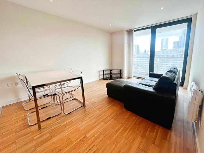 2 Bedroom Flat To Rent In St Georges Island, Kelso Place, Castlefield, Manchester, M15