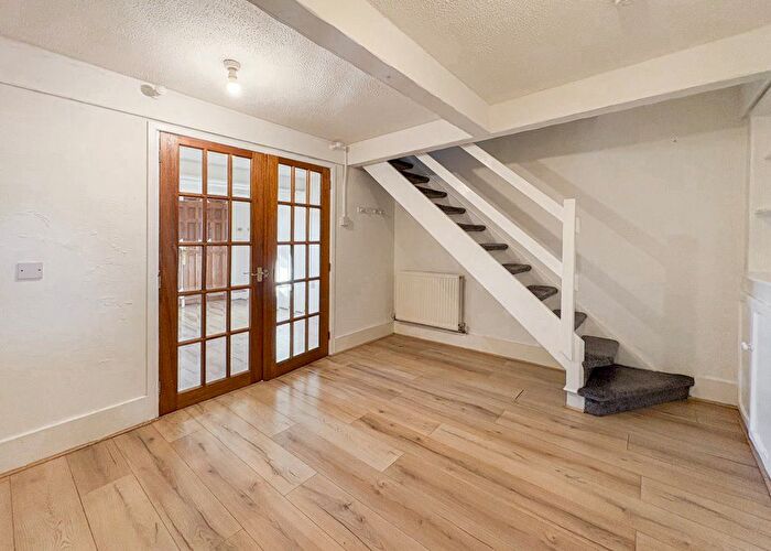 2 Bedroom Cottage For Sale In Rainford Road, Bickerstaffe, Ormskirk, L39