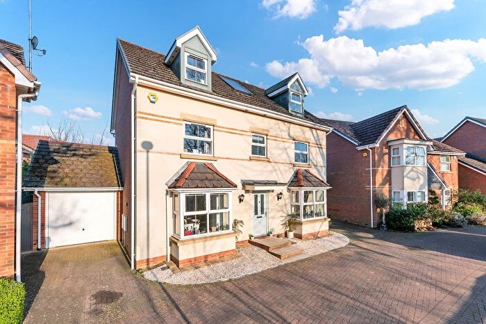 5 Bedroom Detached House For Sale In Olvega Drive, Buntingford, SG9