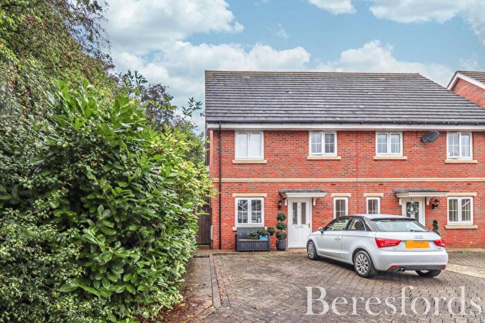 3 Bedroom Semi-Detached House For Sale In Foxwood Gardens, Little Canfield, CM6