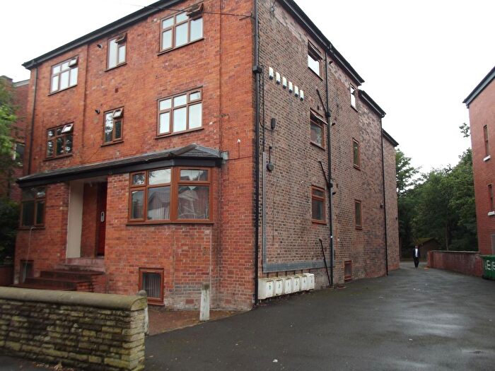 5 Bedroom Flat To Rent In Flat, Egerton Road, Manchester, M14