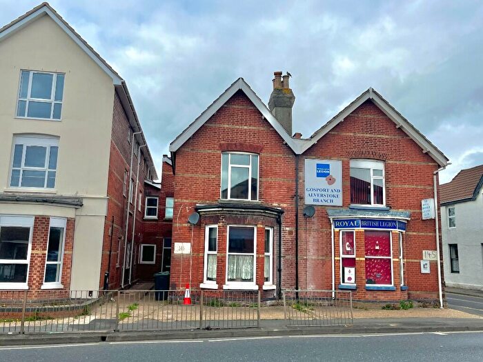 2 Bedroom Flat To Rent In Brockhurst Road, Gosport, Hampshire, PO12