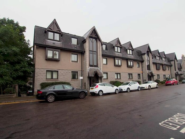 2 Bedroom Flat To Rent In Albert Den, Top Floor, AB25