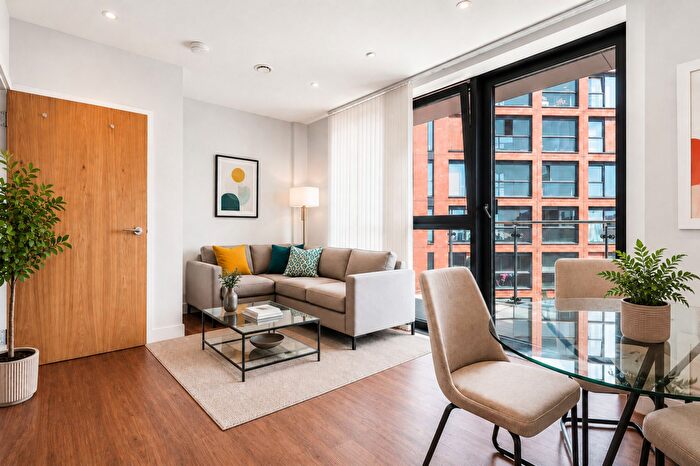 1 Bedroom Flat For Sale In Morello House, Canary Wharf, E14