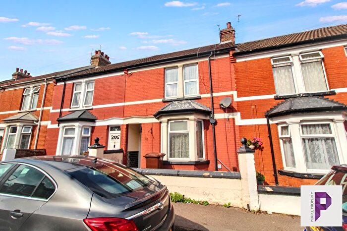 3 Bedroom Terraced House For Sale In Chester Road, Gillingham, ME7