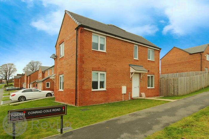 3 Bedroom Semi-Detached House For Sale In Conrad Cole Road, Rochdale, OL11