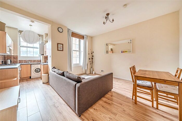 1 Bedroom Flat For Sale In Tooley Street, London, SE1