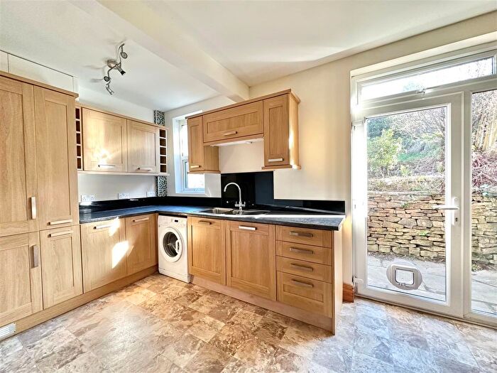 3 Bedroom Semi-Detached House For Sale In New Mills Road, Birch Vale, High Peak, SK22