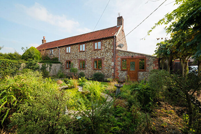 3 Bedroom Cottage For Sale In Toftrees, Fakenham, NR21