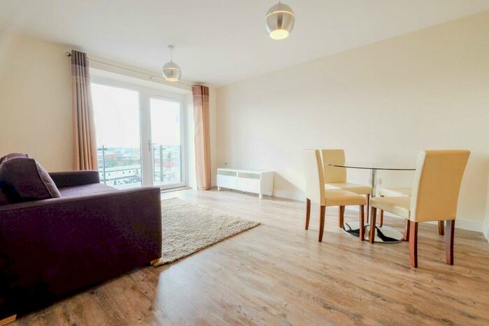 2 Bedroom Apartment To Rent In Pearl Lane, Gillingham, ME7