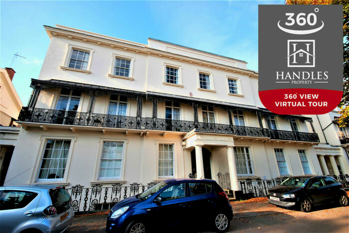 2 Bedroom Flat To Rent In - Clarendon Square, Leamington Spa, Warwickshire, CV32