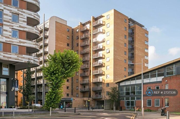 1 Bedroom Flat To Rent In Moore House, London, E14